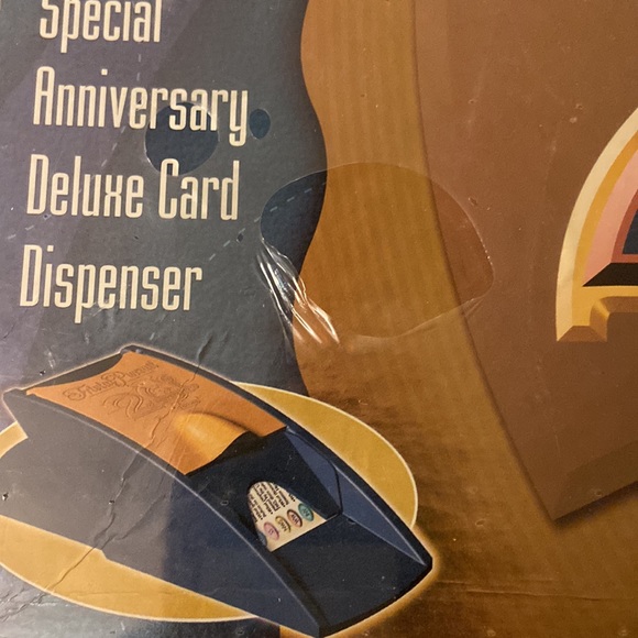 Hasbro New Trivial Pursuit 20th Anniversary Edition Board Game - Picture 6 of 7